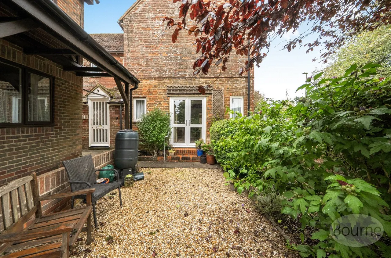East Meon Road, Clanfield, PO8, photo 23