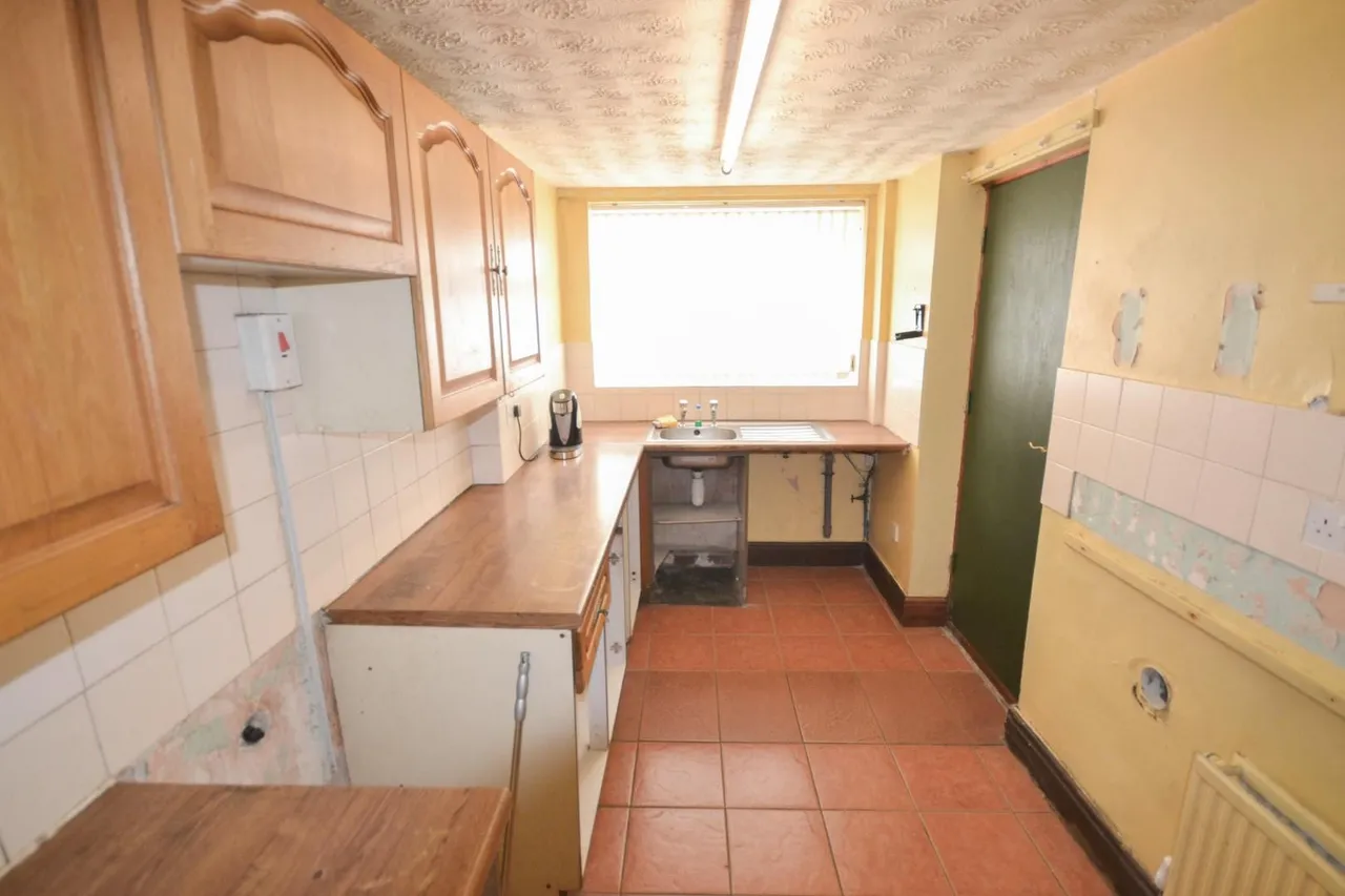 Halliwell Road, Bolton, BL1 8DE, photo 4