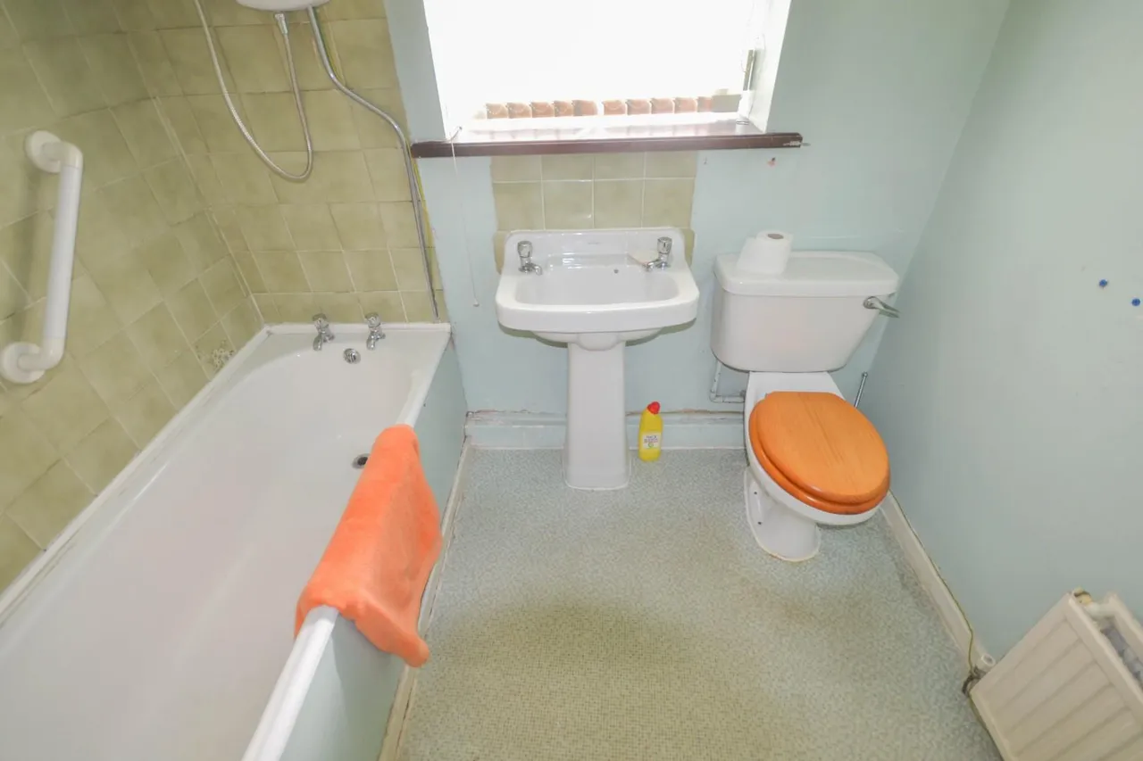 Halliwell Road, Bolton, BL1 8DE, photo 7