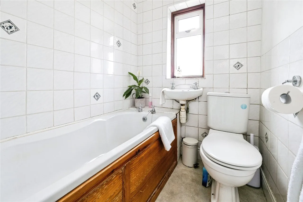 Leader Avenue, Manor Park, London, E12, photo 14