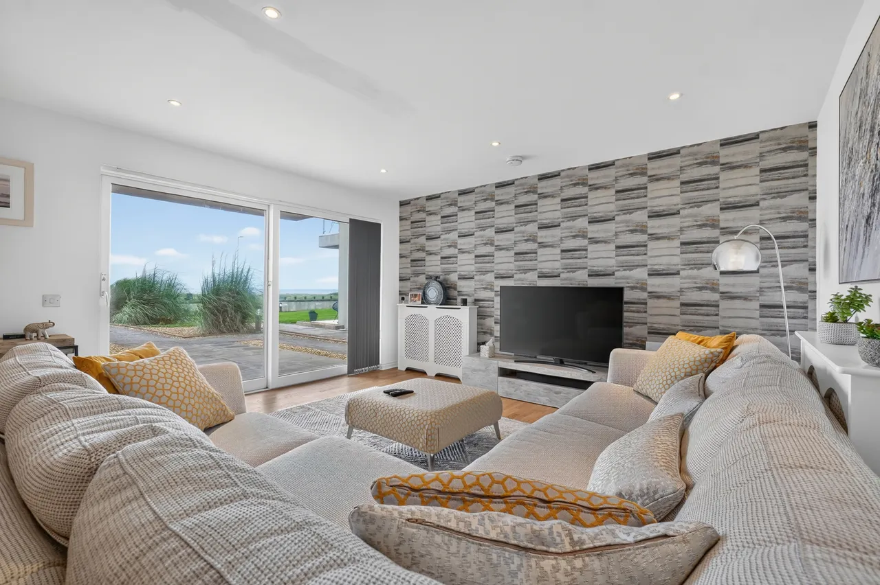 3 Beach View, Beach Road, Troon, KA10 6XQ, photo 3