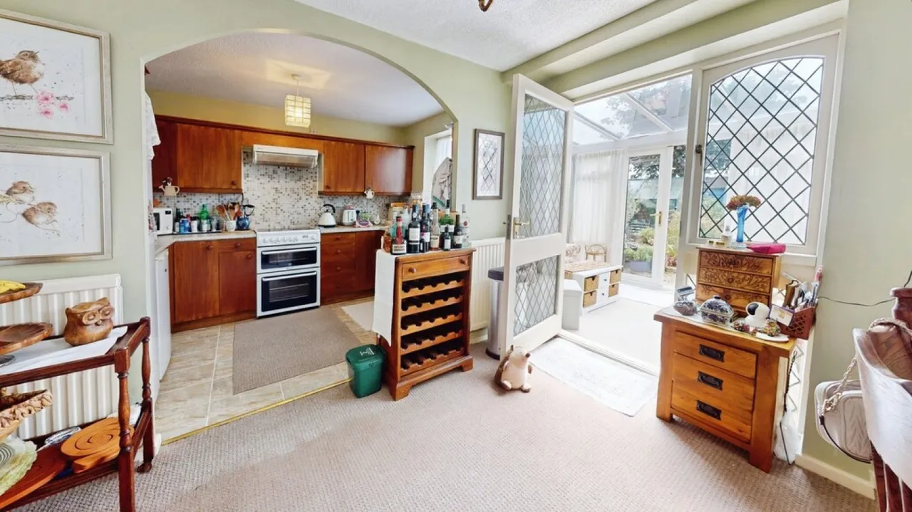Up Hatherley, Cheltenham, GL51, photo 5