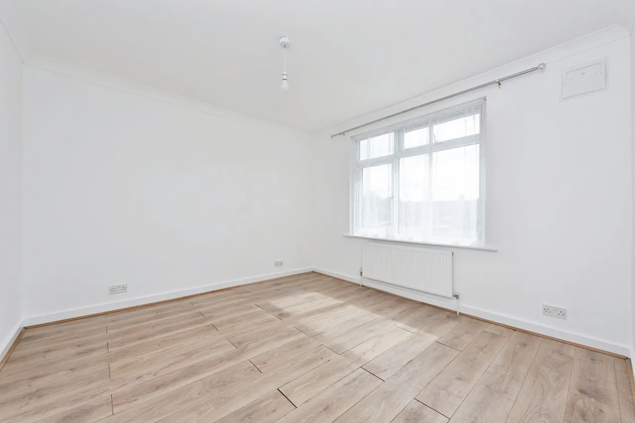 Prospect Close, Hounslow, TW3, photo 17