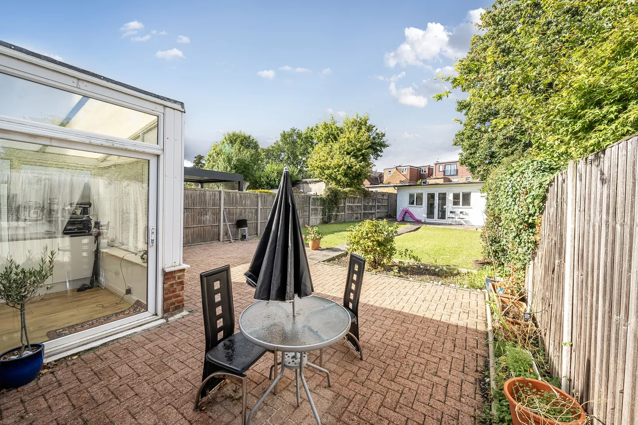 London, NW4, photo 7