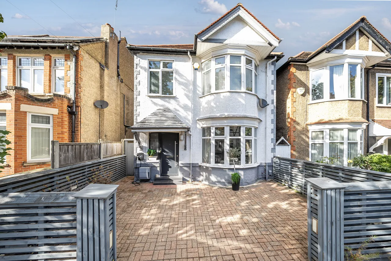 London, NW4, photo 17