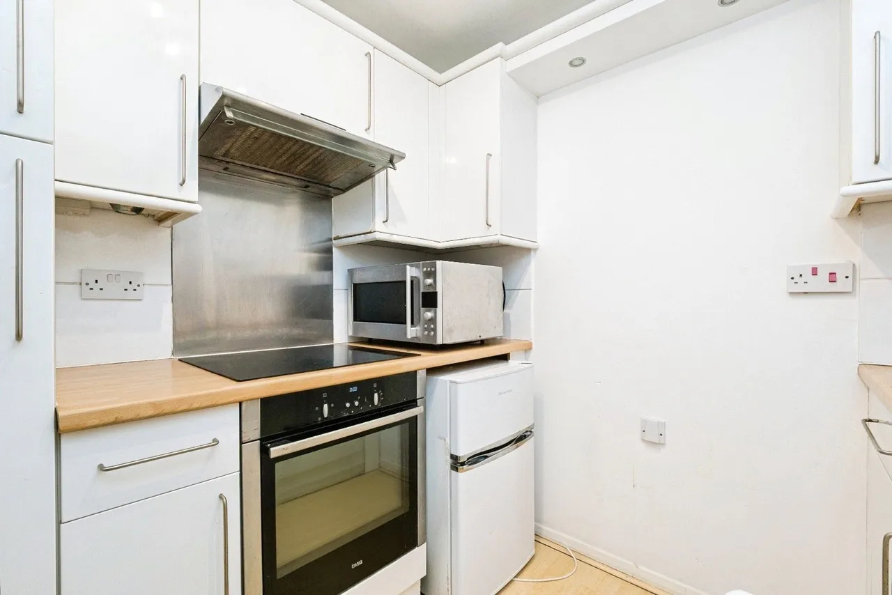 Greenslade Road, Barking, IG11, photo 5