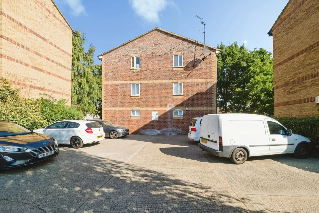 Greenslade Road, Barking, IG11, photo 12