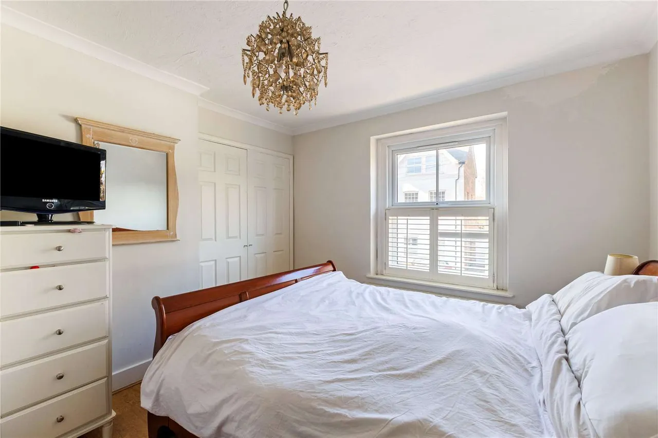 Anyards Road, Cobham, Surrey, KT11 2LH, photo 6