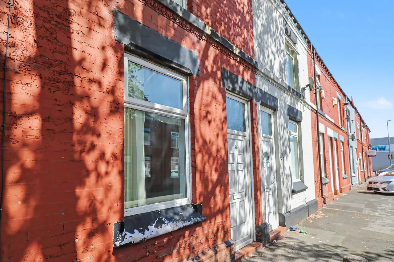 2 bed house to rent, Manville Street, St. Helens, WA9