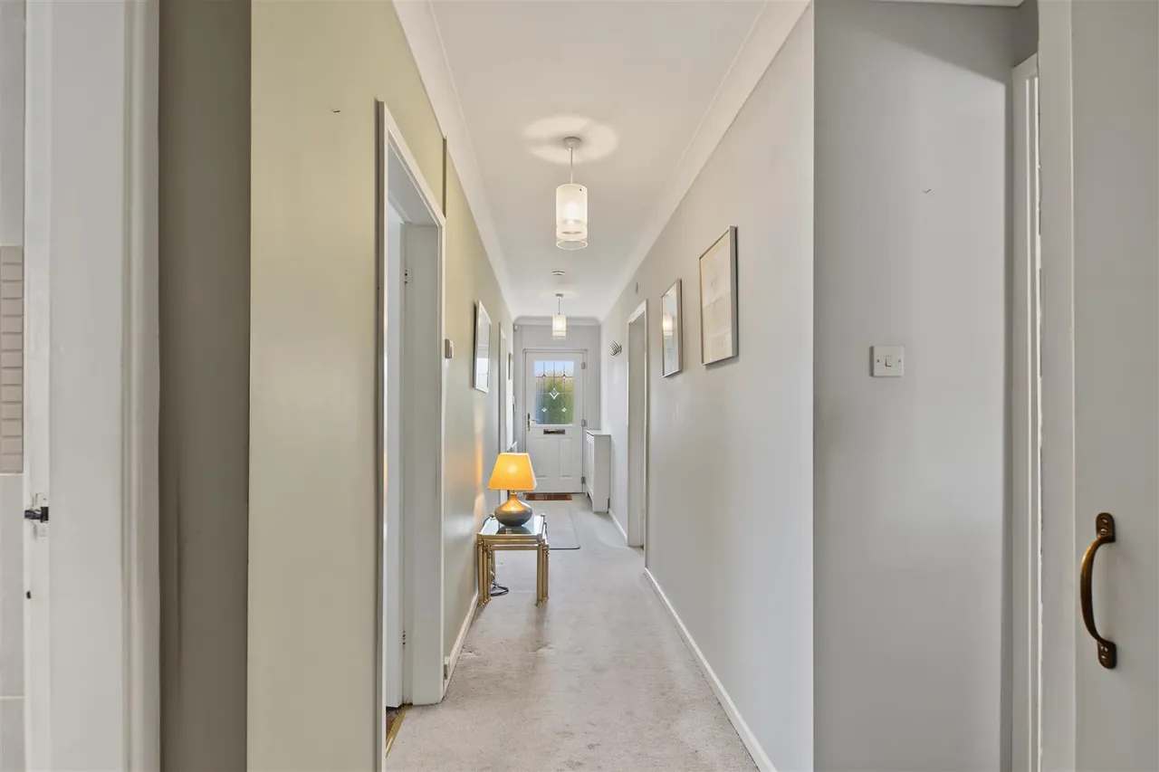 Dale Close, Breaston, DE72, photo 5