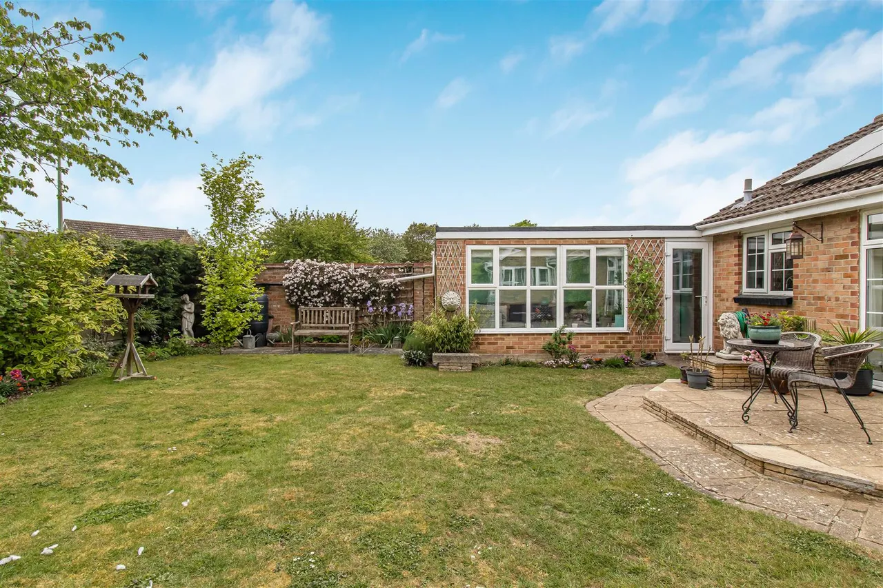 Malin Close, Haverhill, CB9, photo 17