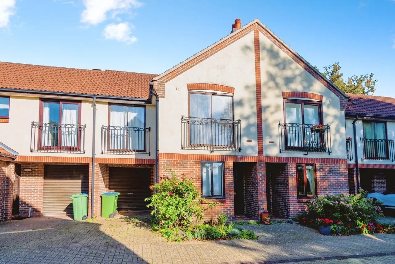 3 bed house for sale, Mayfair Gardens, Southampton, SO15
