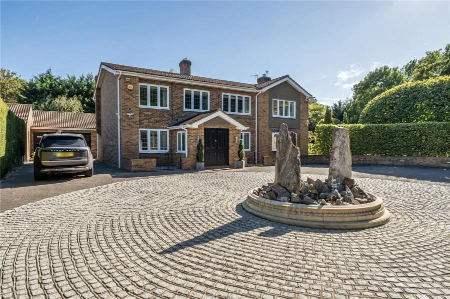 5 bed house for sale, Waingels Road, Reading, RG10