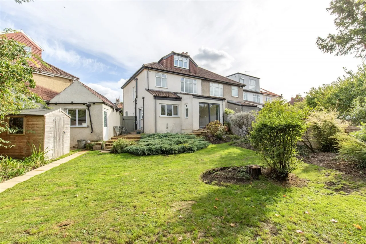 East Croft, Henleaze, BS9, photo 27