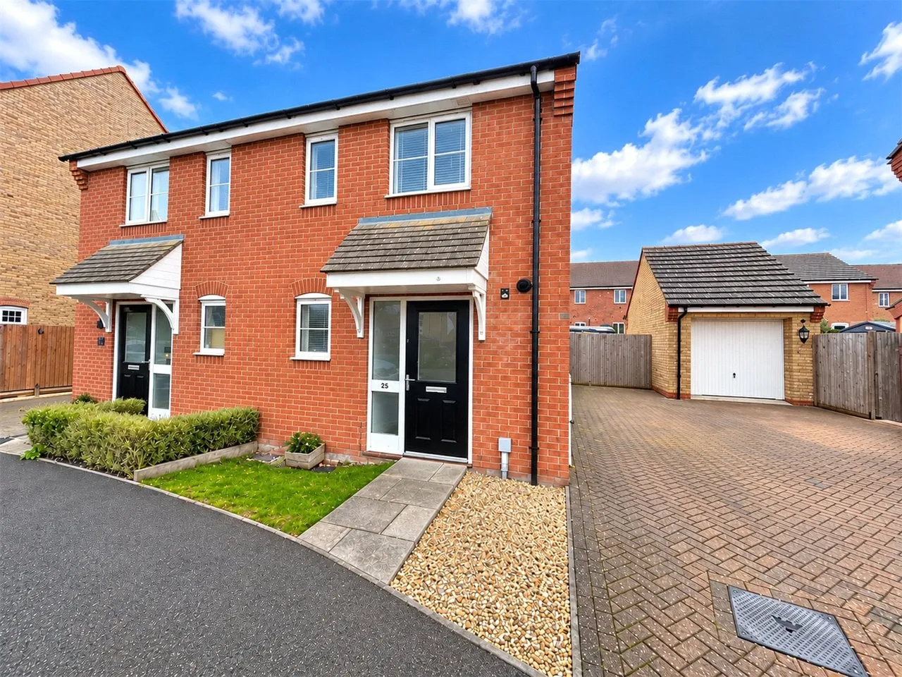 2 bed house for sale, Haydock Park Drive, Bourne, PE10