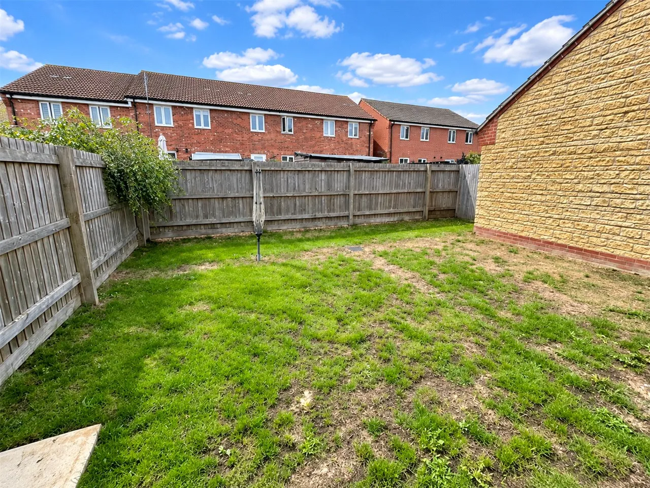 Haydock Park Drive, Bourne, PE10, photo 9