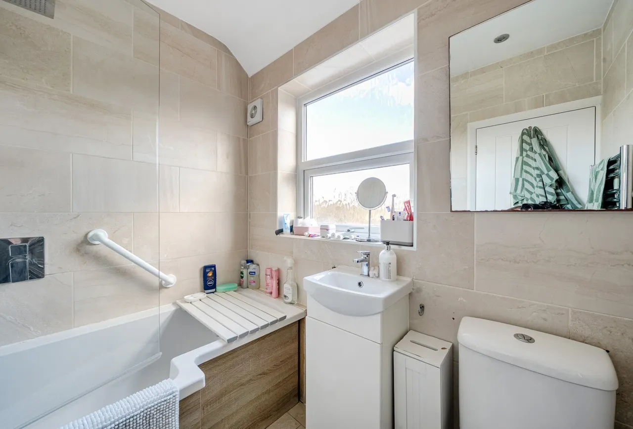 Kingshill Avenue, Worcester Park, KT4 8DF, photo 11