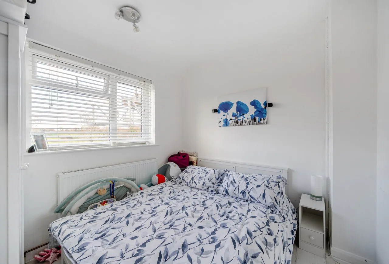 Kingshill Avenue, Worcester Park, KT4 8DF, photo 9