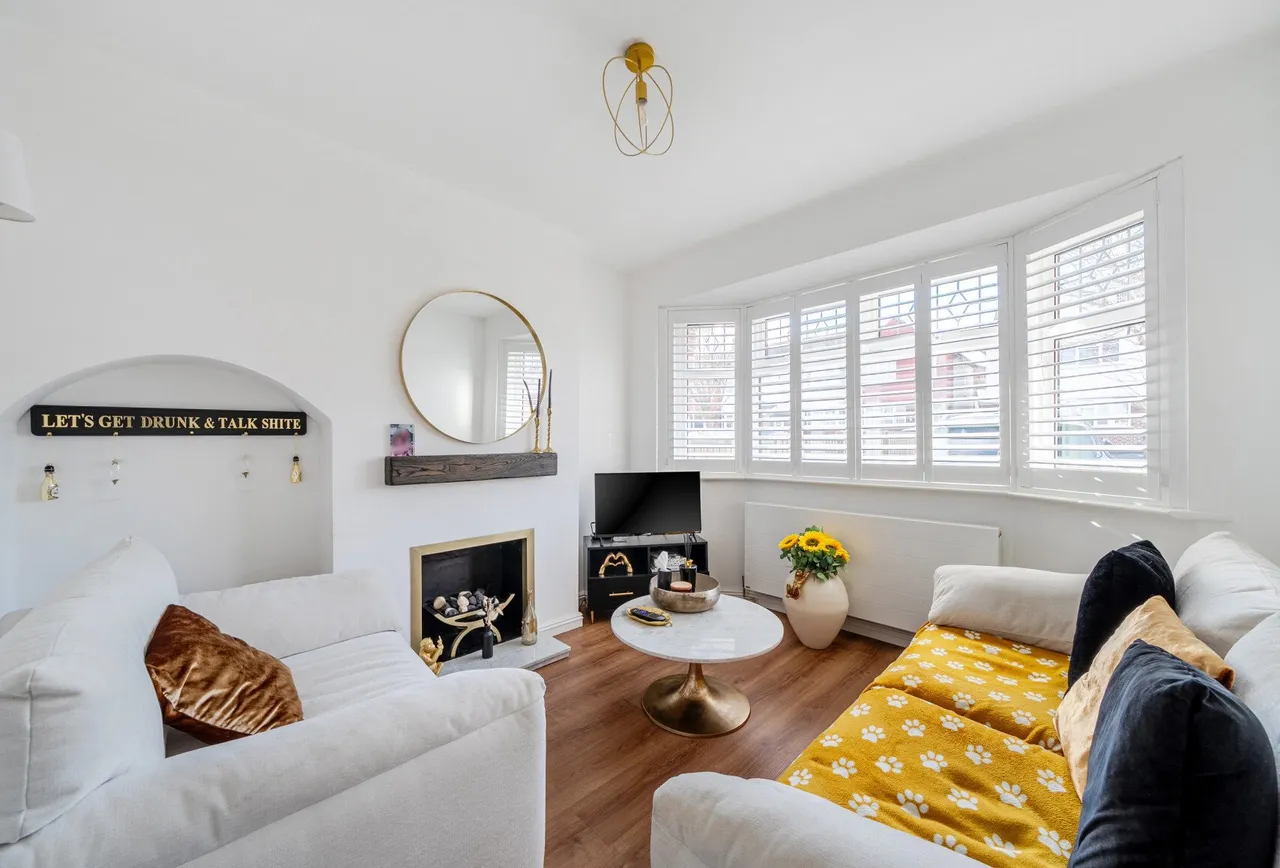 Kingshill Avenue, Worcester Park, KT4 8DF, photo 2