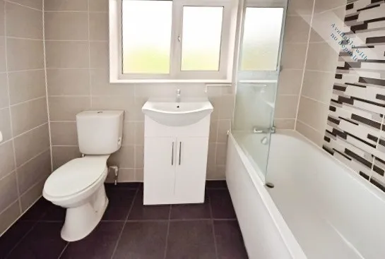 Lee Walk, Basildon, SS16, photo 8