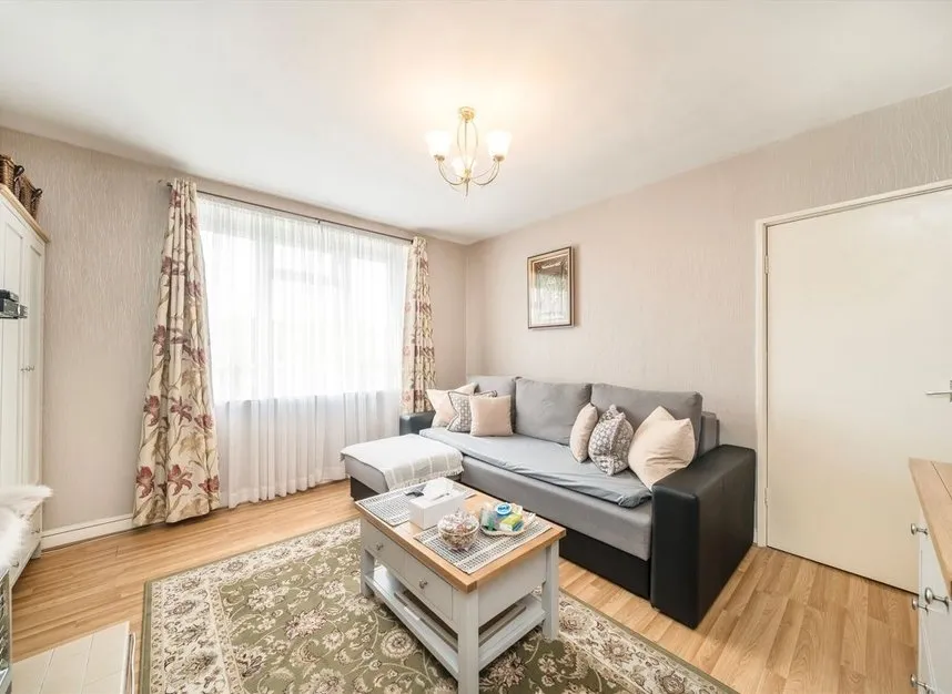 Macfarlane Road, Shepherds Bush, W12, photo 3
