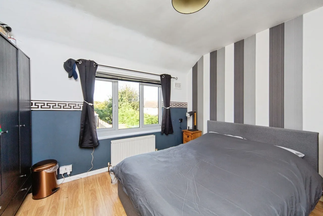 Sandfield Road, Upton, CH49, photo 12