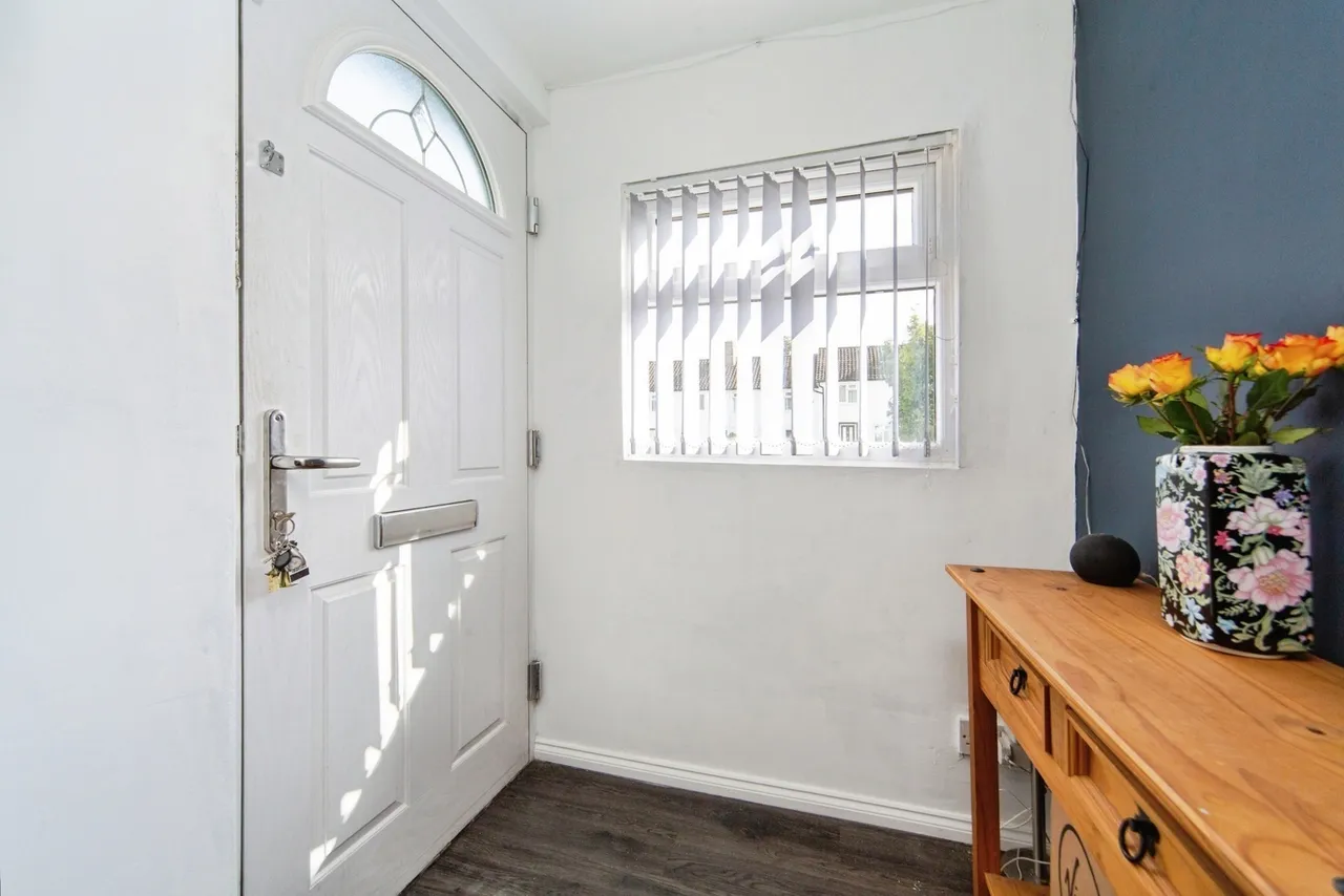 Sandfield Road, Upton, CH49, photo 2