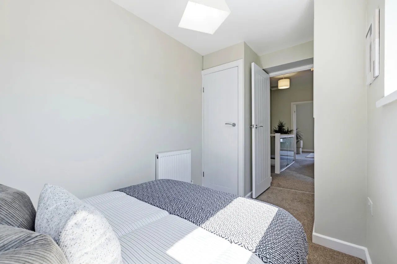 Neath Road, Plasmarl, SA6, photo 16
