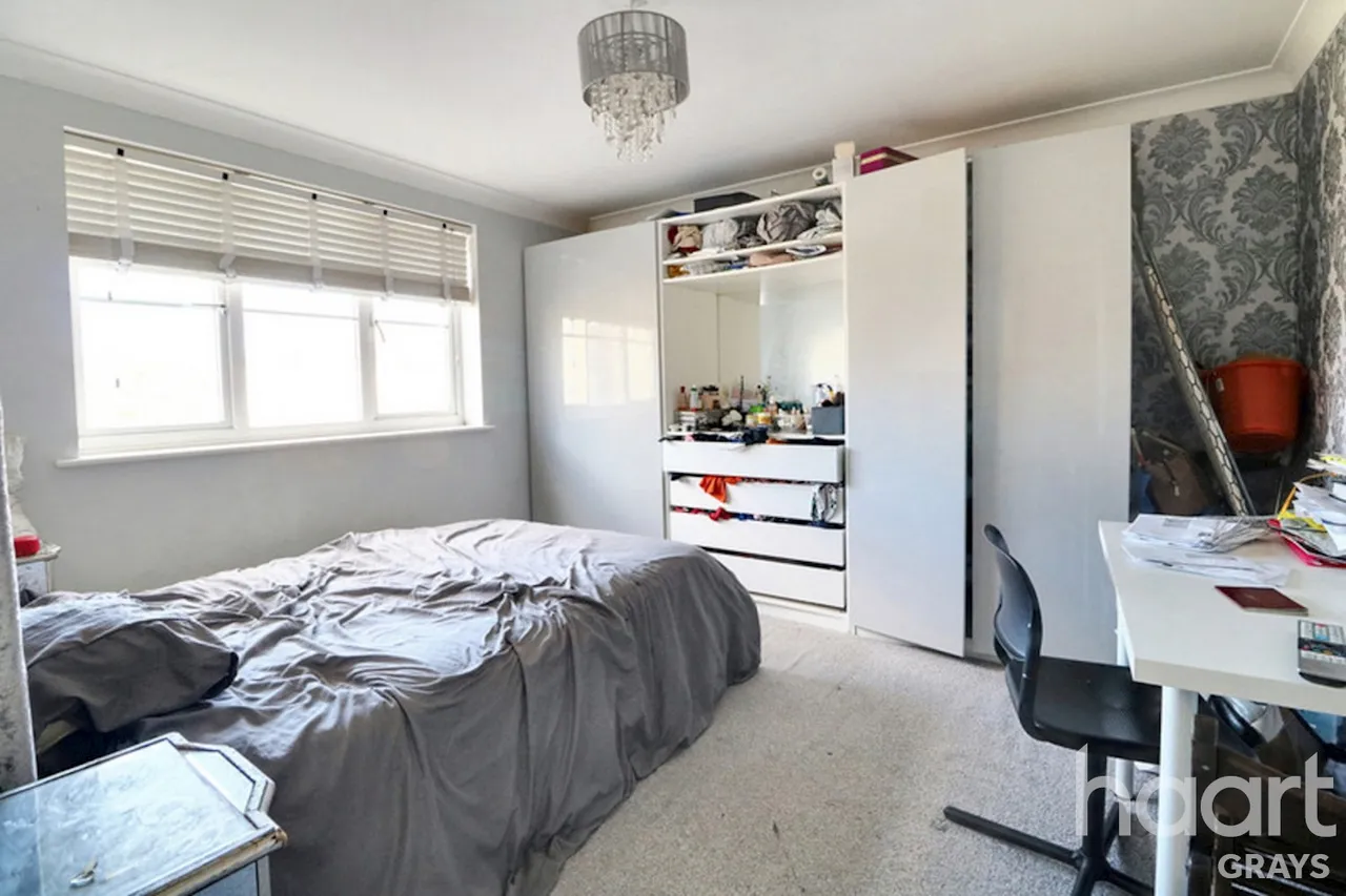 Dock Road, Tilbury, RM18, photo 6