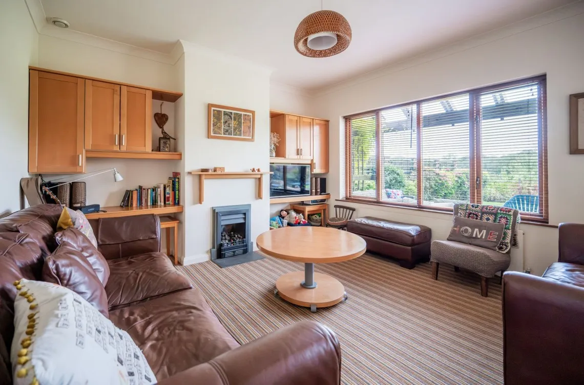 Tollgreen Close, Hindley, WN2, photo 4