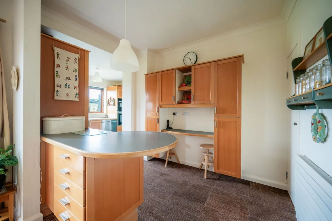 Tollgreen Close, Hindley, WN2, photo 13