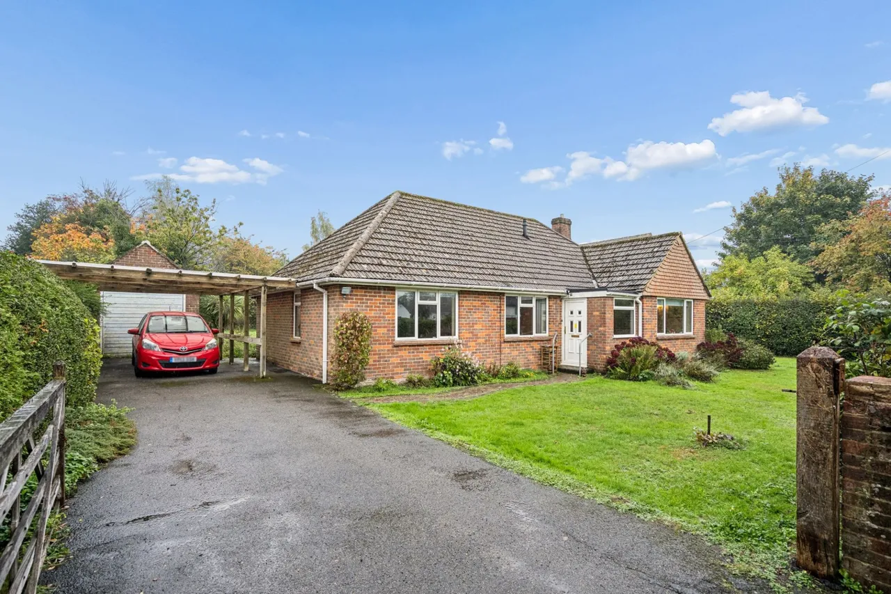 3 bed house for sale, Orchard Lane, Prestwood, HP16