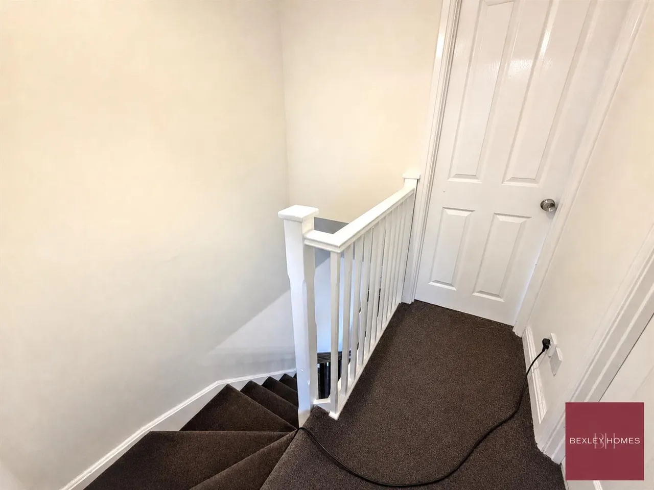Sandpiper Drive, Erith, DA8, photo 8