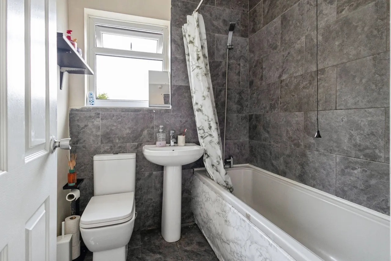 Dumbarton Road, Stockport, Greater Manchester, SK5, photo 8
