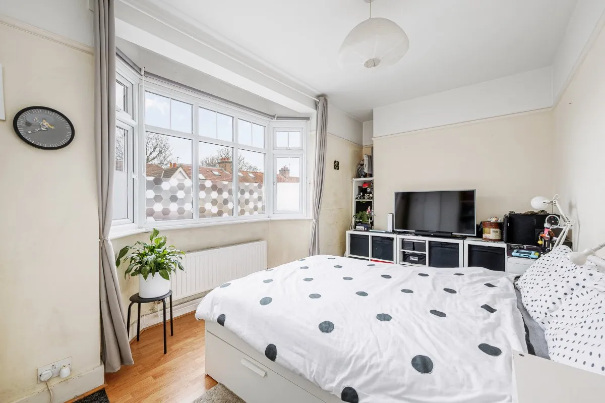 Radbourne Avenue, Ealing, W5, photo 2