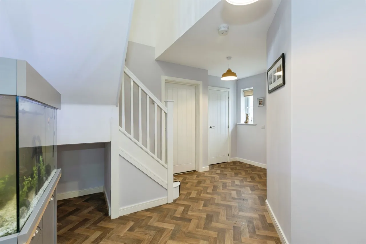 Albion Crescent, Corsham, SN13, photo 12