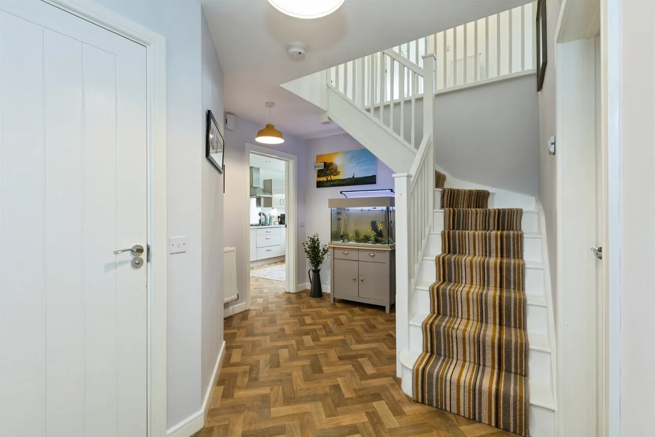 Albion Crescent, Corsham, SN13, photo 11