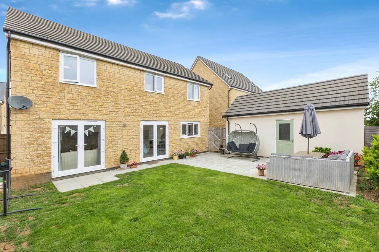 Albion Crescent, Corsham, SN13, photo 20