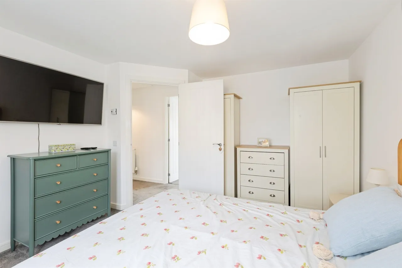 Albion Crescent, Corsham, SN13, photo 14