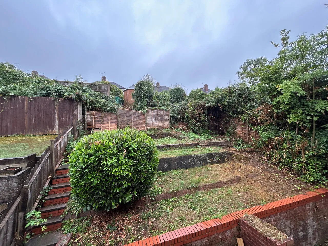 Loughton Grove, Halesowen, B63, photo 4