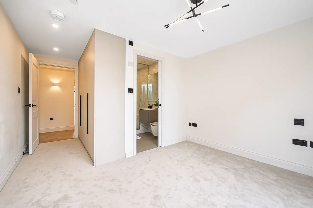 Flat 7, Luxley House, London, photo 12