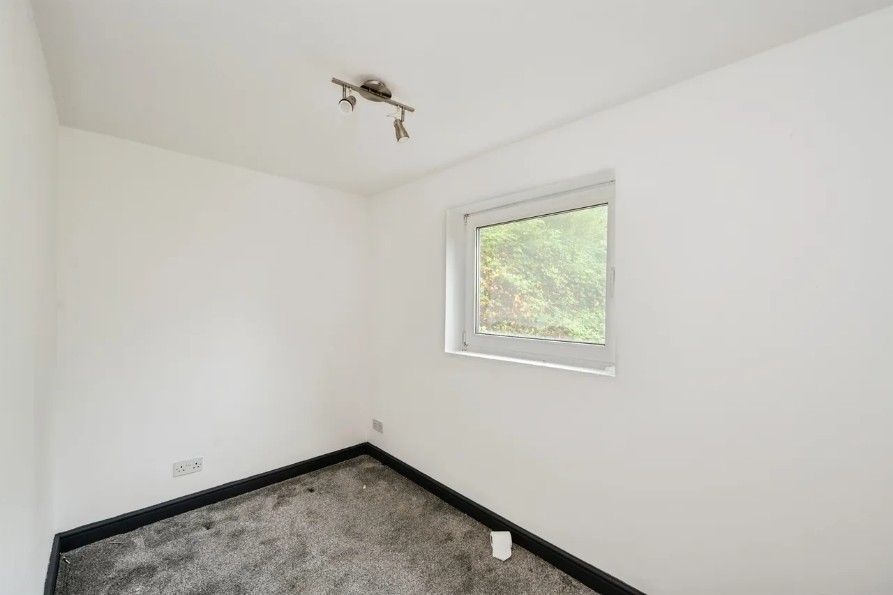 Parc Avenue, Swansea, SA6, photo 15