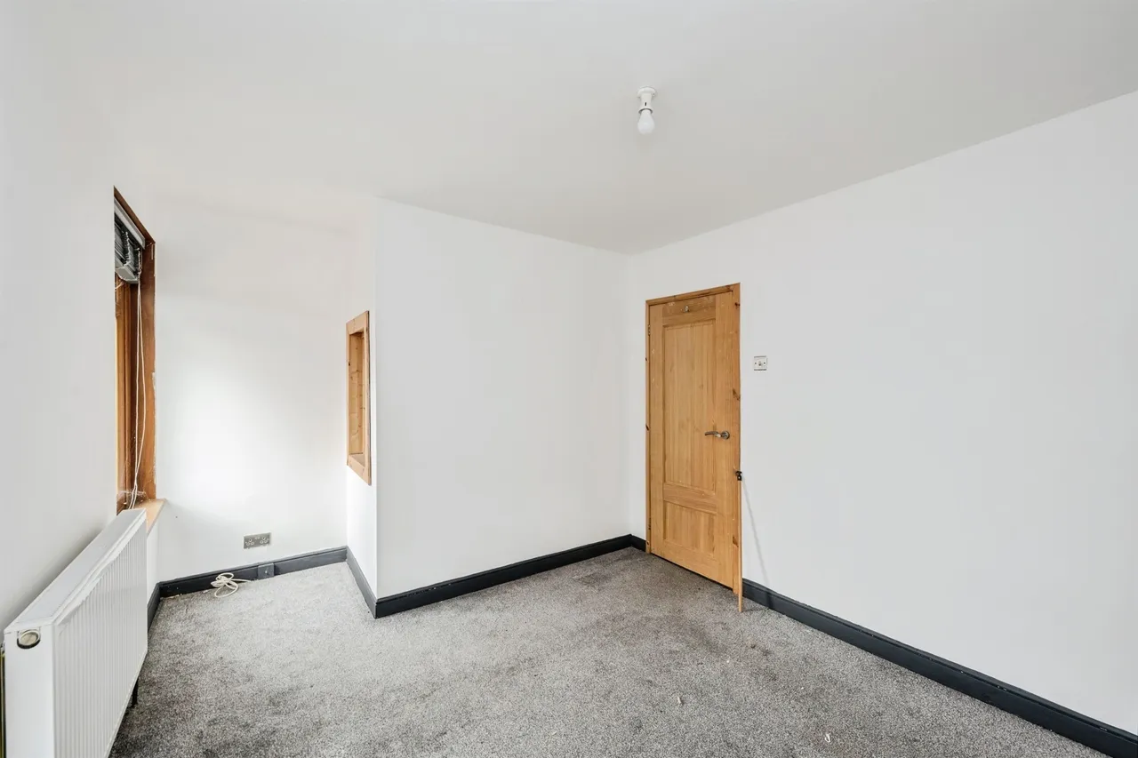 Parc Avenue, Swansea, SA6, photo 12