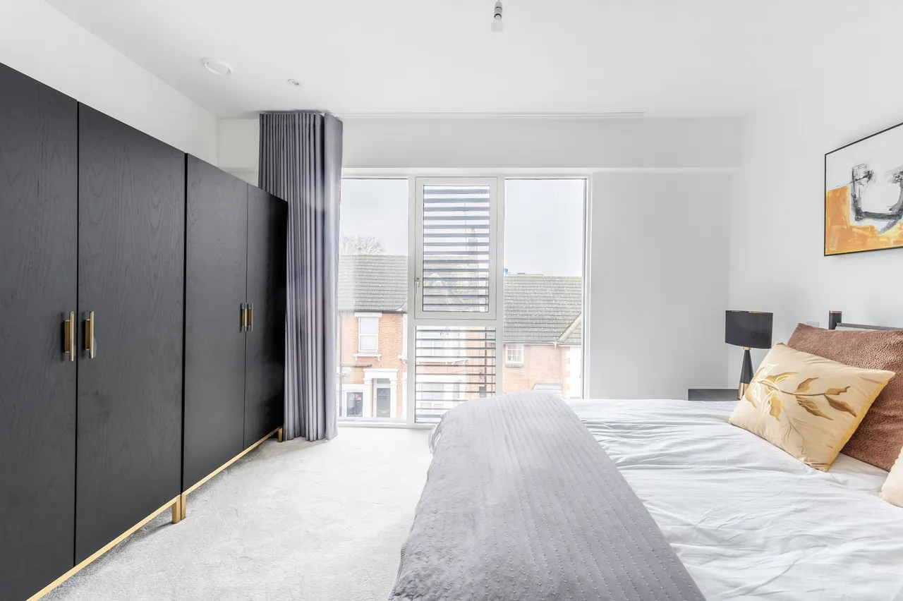 1 Brentwater Terrace, Westminster Road, LONDON, photo 8