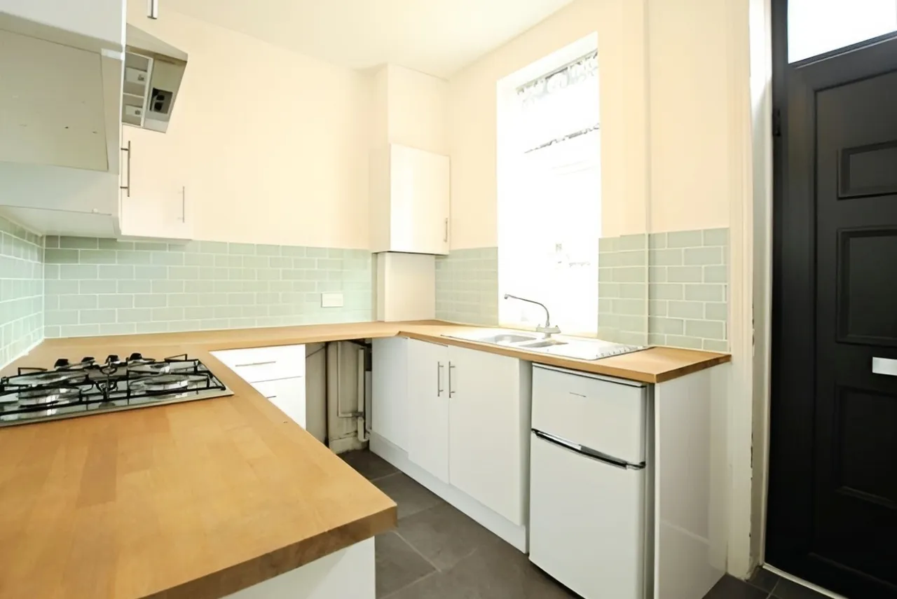 Troy Road, Morley, LS27, photo 3