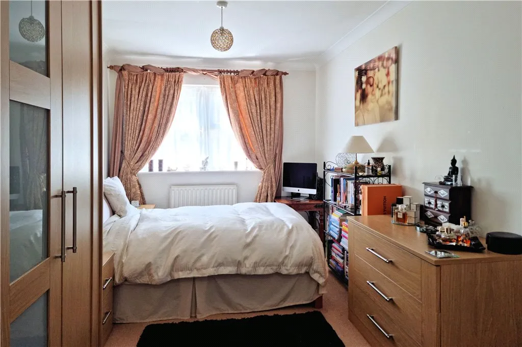 Brushfield Way, Knaphill, GU21, photo 7