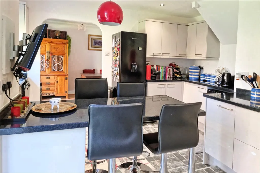 Brushfield Way, Knaphill, GU21, photo 14