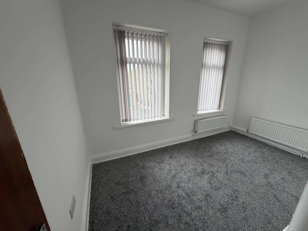 Blackmoorfoot Road, Crosland Moor, Huddersfield, photo 12