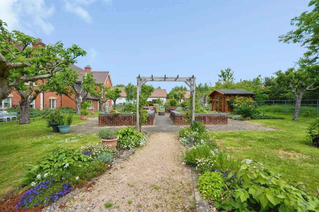 Walter Lane, Eastleigh, SO50, photo 13