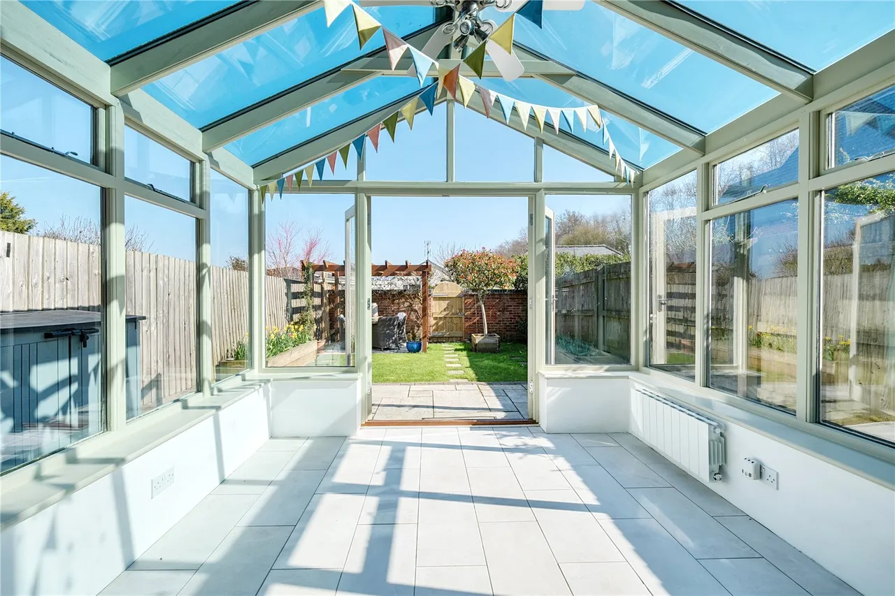 Swindon Road, Avebury, Marlborough, Wiltshire, SN8 1RH, photo 5